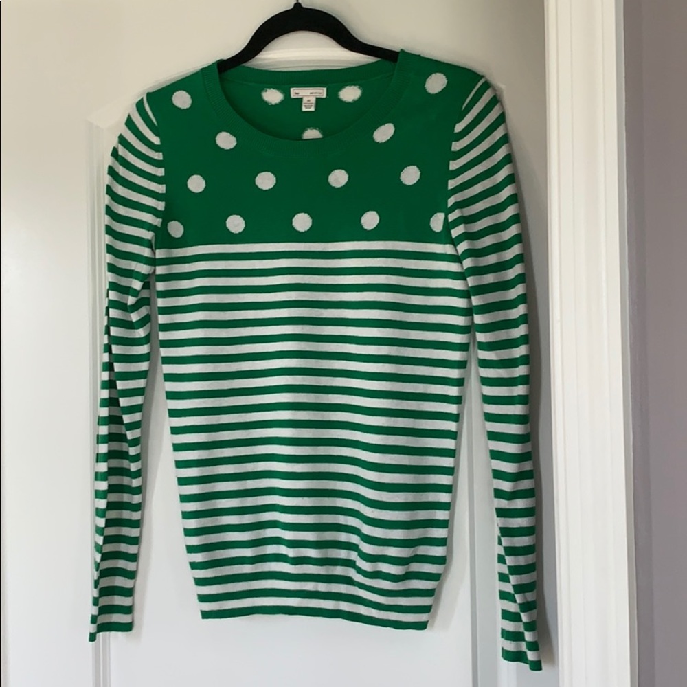 GAP sweater